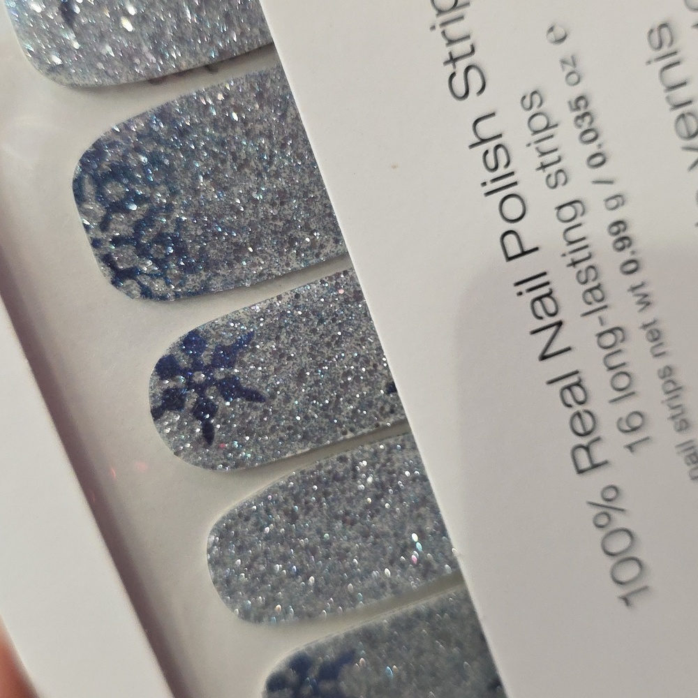 Color Street Ice Ice Maybe Nail Strips - Picture 2 of 3